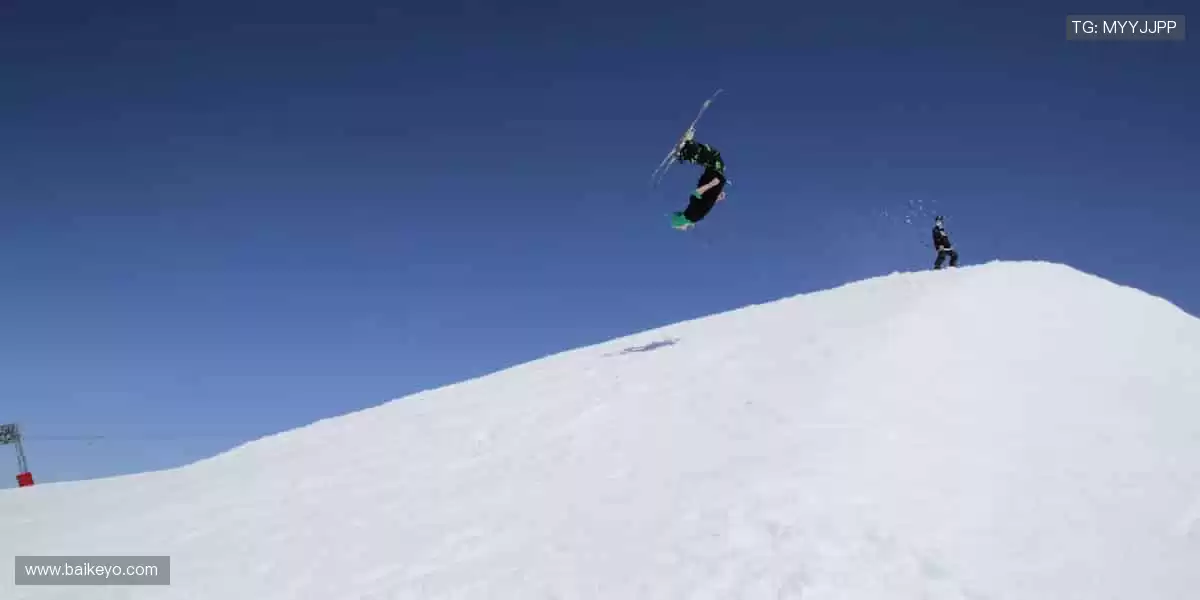 🏅 球星同款，触手可及！收藏限量周边，留住热血记忆🎁